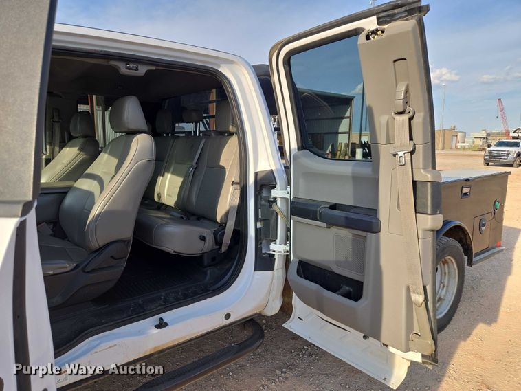 image for item EU3736 2019 Ford F550 SuperCab flatbed truck