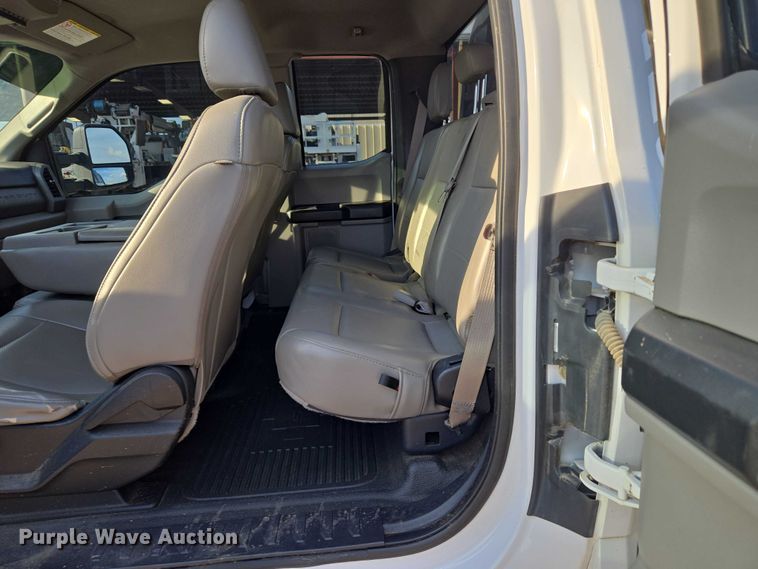 image for item EU3736 2019 Ford F550 SuperCab flatbed truck