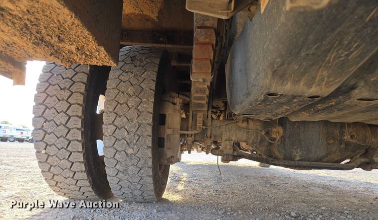 image for item EU3736 2019 Ford F550 SuperCab flatbed truck