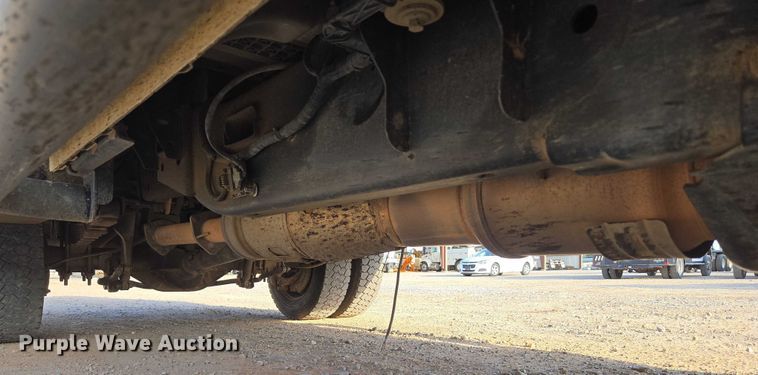 image for item EU3736 2019 Ford F550 SuperCab flatbed truck