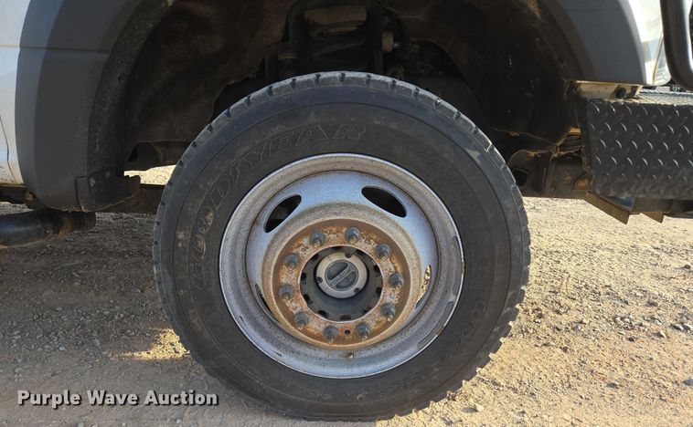 image for item EU3736 2019 Ford F550 SuperCab flatbed truck