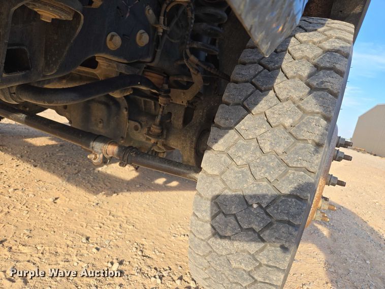 image for item EU3736 2019 Ford F550 SuperCab flatbed truck