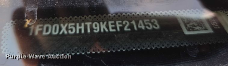 image for item EU3736 2019 Ford F550 SuperCab flatbed truck