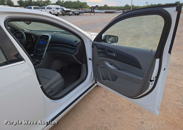 image for item EU3737 2015 Chevrolet Malibu LS 