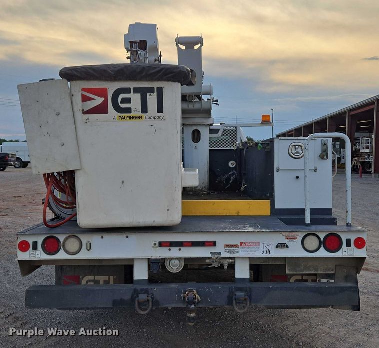 image for item EU3738 2020 Ford F550 bucket truck