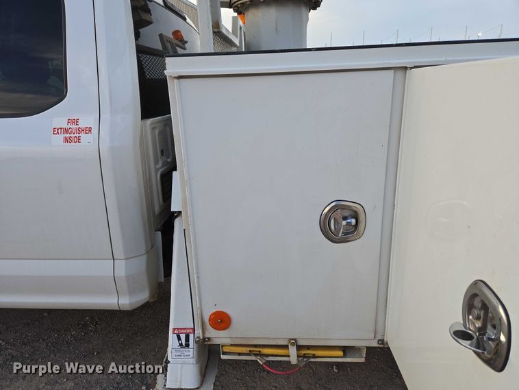 image for item EU3738 2020 Ford F550 bucket truck