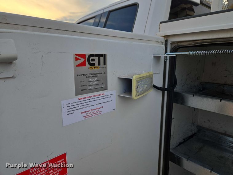 image for item EU3738 2020 Ford F550 bucket truck