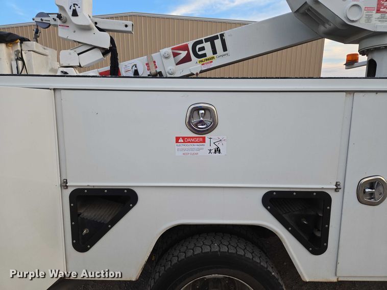 image for item EU3738 2020 Ford F550 bucket truck