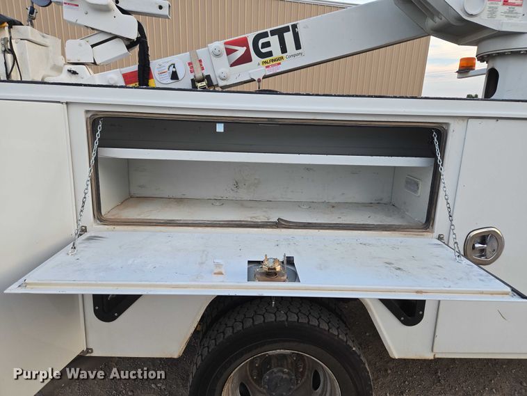 image for item EU3738 2020 Ford F550 bucket truck