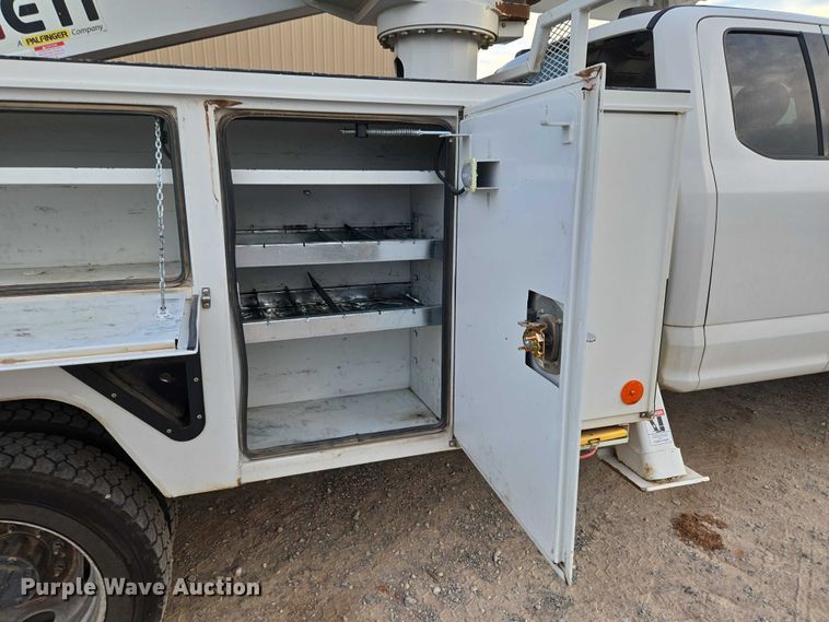 image for item EU3738 2020 Ford F550 bucket truck