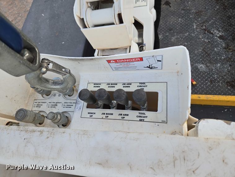 image for item EU3738 2020 Ford F550 bucket truck