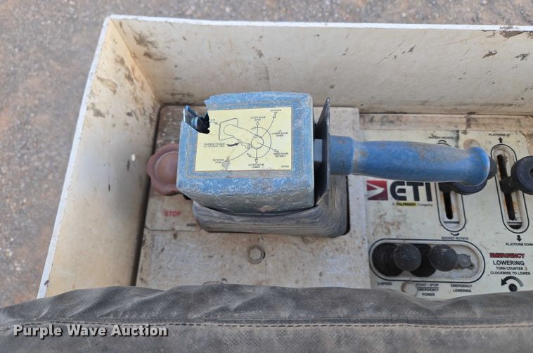 image for item EU3738 2020 Ford F550 bucket truck