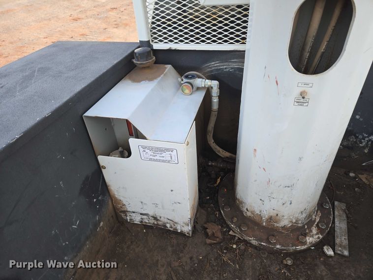 image for item EU3738 2020 Ford F550 bucket truck