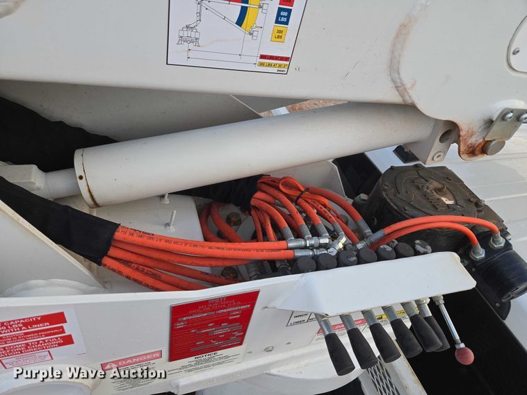 image for item EU3738 2020 Ford F550 bucket truck