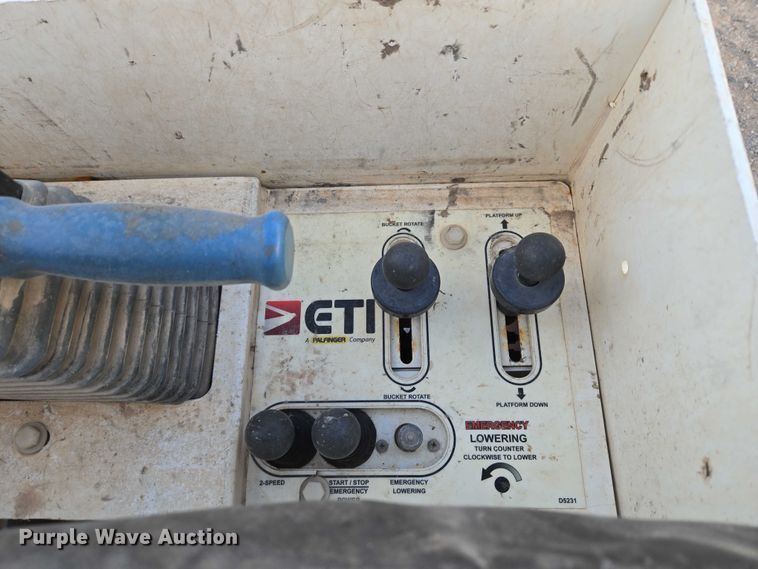 image for item EU3738 2020 Ford F550 bucket truck