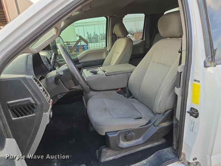 image for item EU3738 2020 Ford F550 bucket truck