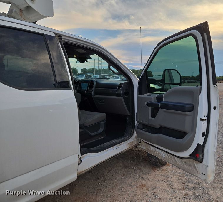 image for item EU3738 2020 Ford F550 bucket truck