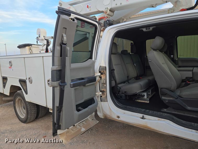 image for item EU3738 2020 Ford F550 bucket truck