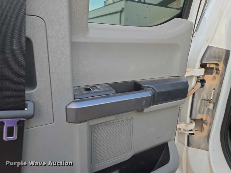 image for item EU3738 2020 Ford F550 bucket truck