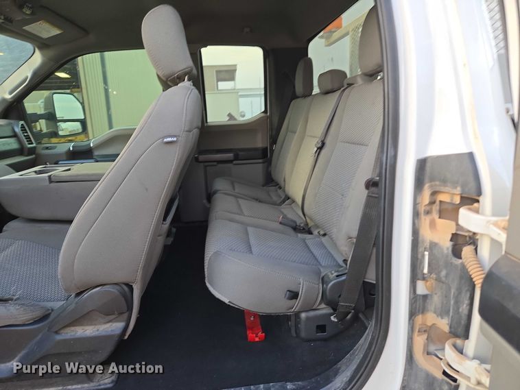 image for item EU3738 2020 Ford F550 bucket truck