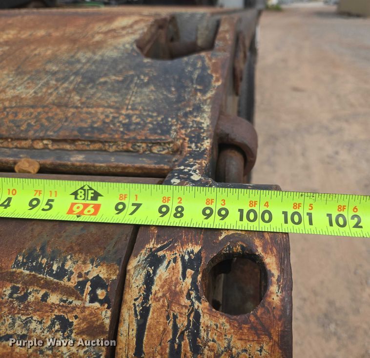 image for item EU3739 1993 International F-4900 winch truck