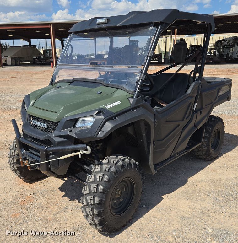 image for item EU3744 2019 Honda Pioneer 1000 utility vehicle