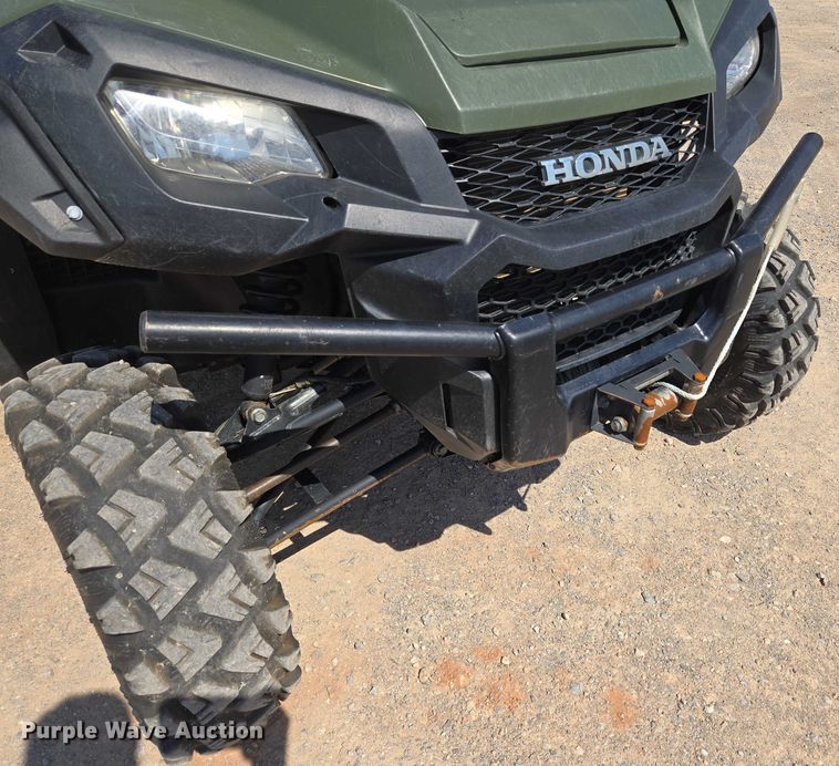 image for item EU3744 2019 Honda Pioneer 1000 utility vehicle