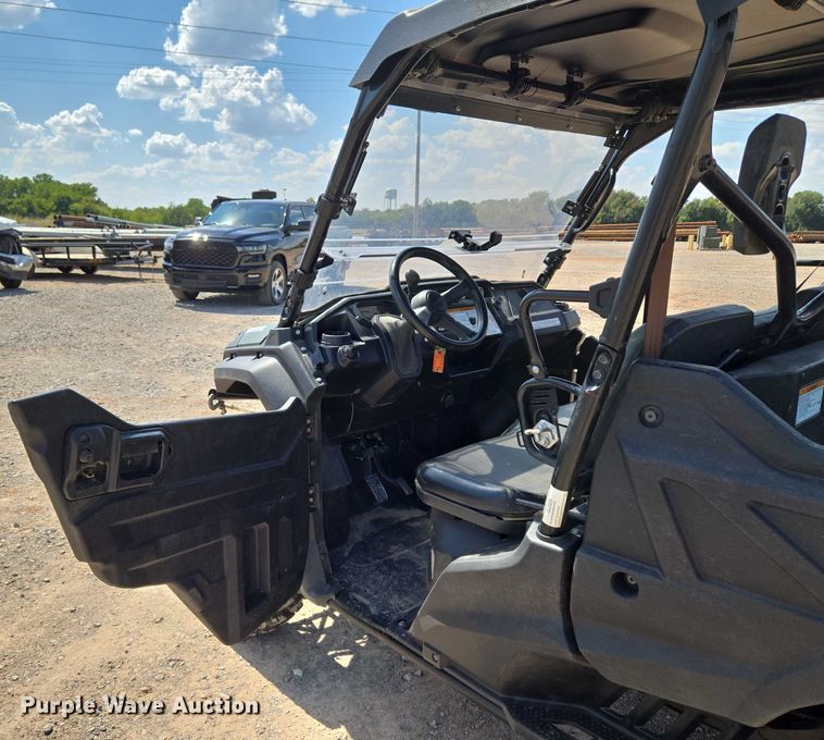 image for item EU3744 2019 Honda Pioneer 1000 utility vehicle