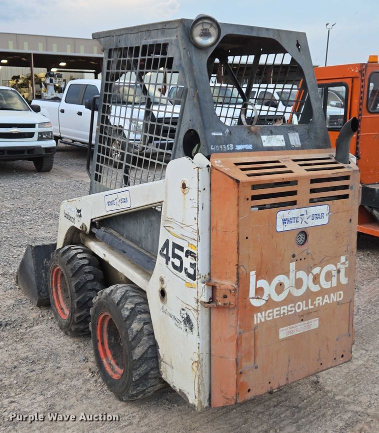 image for item EU3747 2000 Bobcat 453 skid steer loader