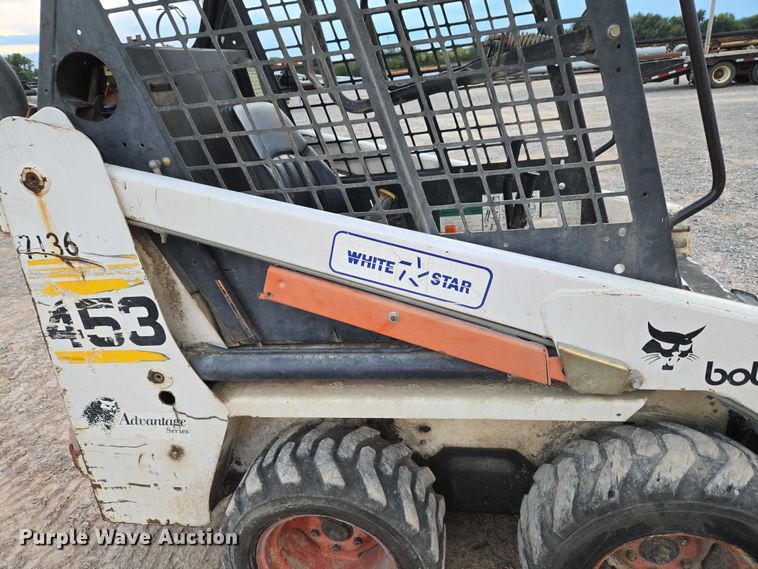 image for item EU3747 2000 Bobcat 453 skid steer loader