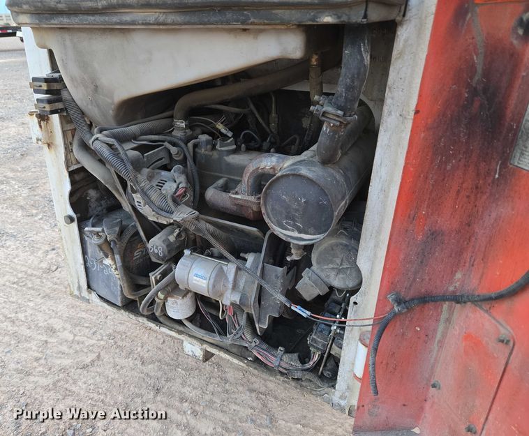 image for item EU3747 2000 Bobcat 453 skid steer loader