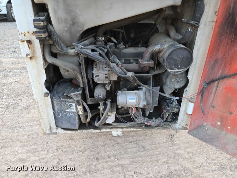 image for item EU3747 2000 Bobcat 453 skid steer loader