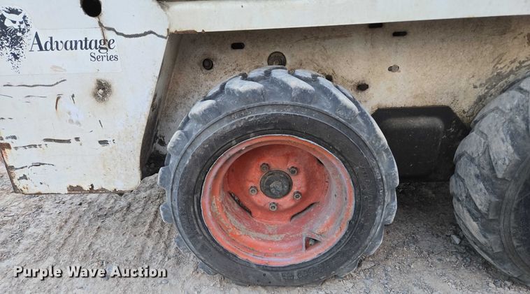 image for item EU3747 2000 Bobcat 453 skid steer loader