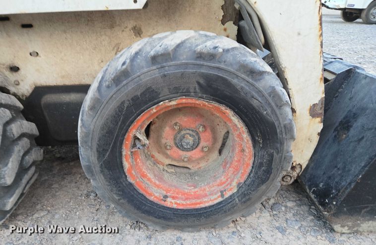 image for item EU3747 2000 Bobcat 453 skid steer loader