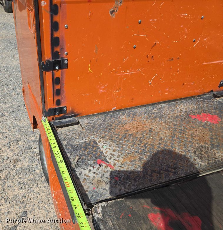 image for item EU3749 2009 Taylor-Dunn B0-210-36 utility vehicle