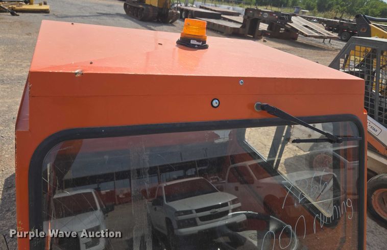 image for item EU3749 2009 Taylor-Dunn B0-210-36 utility vehicle