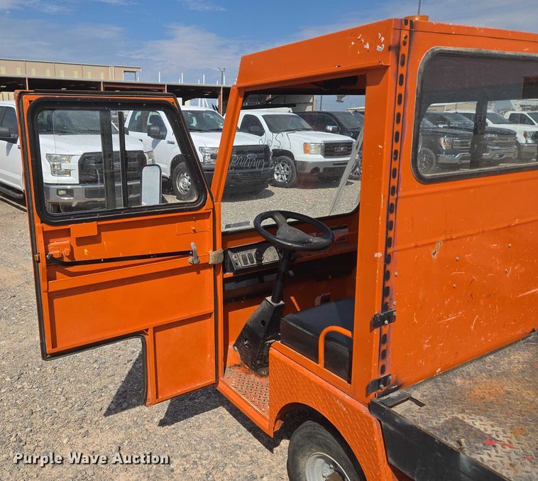 image for item EU3749 2009 Taylor-Dunn B0-210-36 utility vehicle