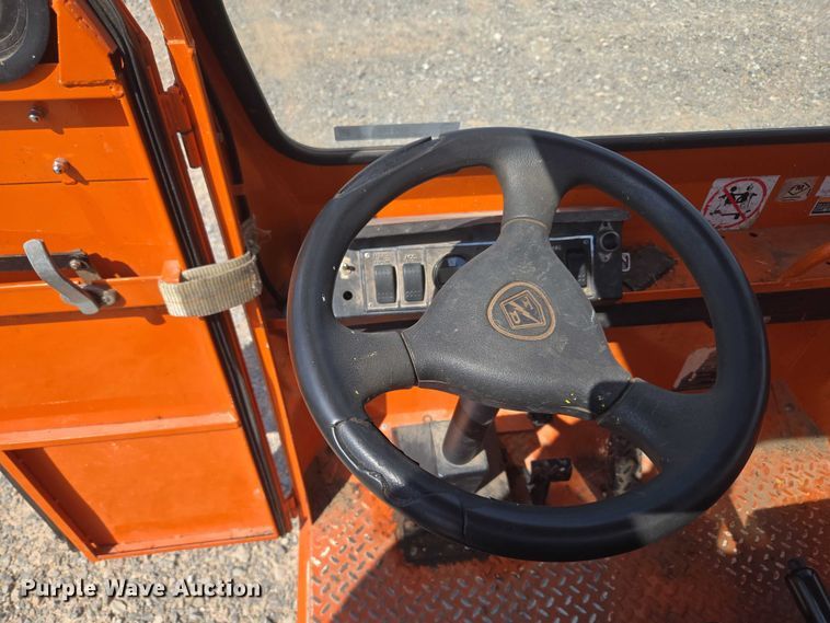 image for item EU3749 2009 Taylor-Dunn B0-210-36 utility vehicle