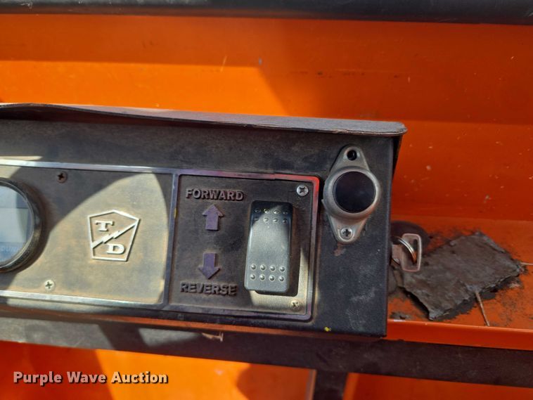 image for item EU3749 2009 Taylor-Dunn B0-210-36 utility vehicle