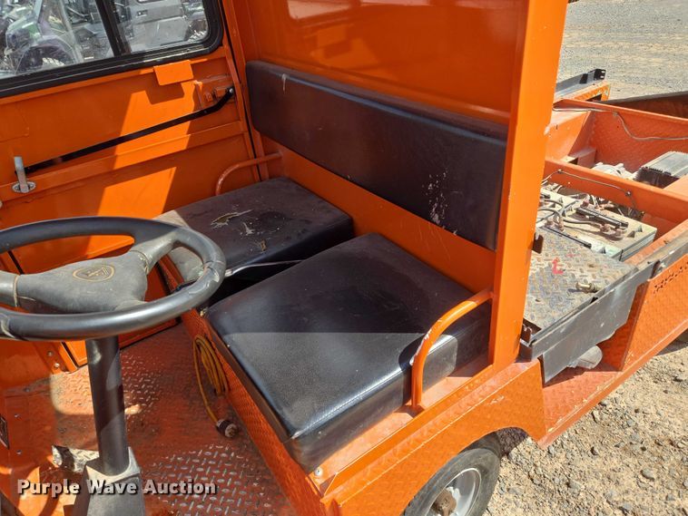 image for item EU3749 2009 Taylor-Dunn B0-210-36 utility vehicle