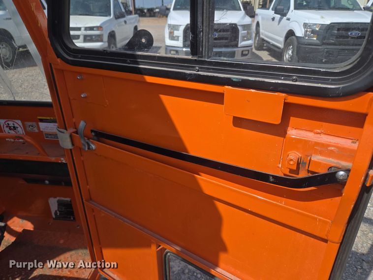 image for item EU3749 2009 Taylor-Dunn B0-210-36 utility vehicle