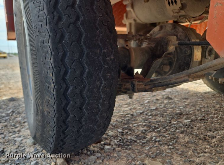 image for item EU3749 2009 Taylor-Dunn B0-210-36 utility vehicle