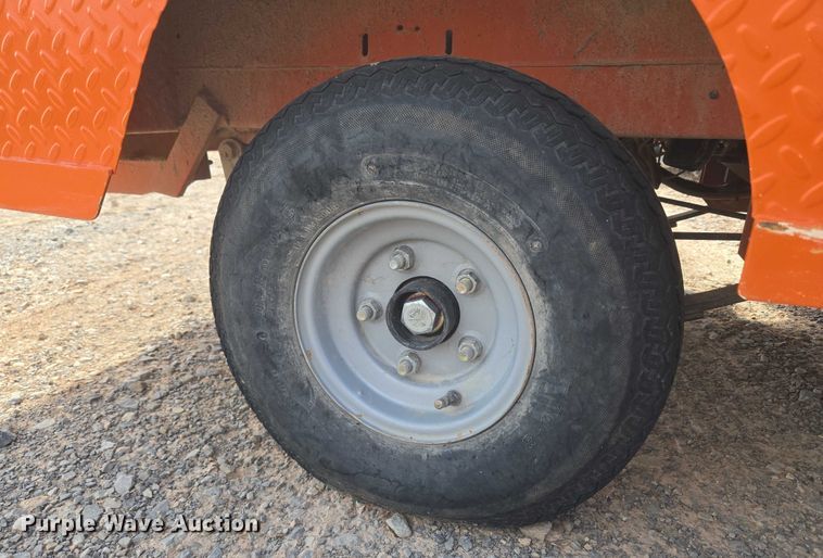 image for item EU3749 2009 Taylor-Dunn B0-210-36 utility vehicle