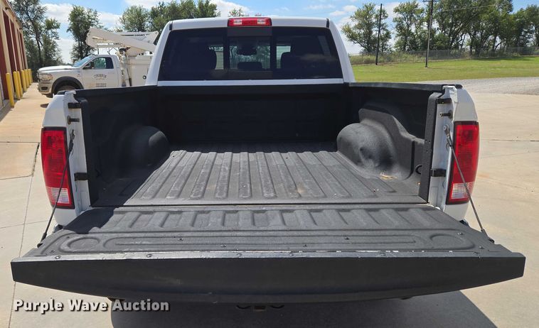 image for item EU3765 2015 Dodge Ram  1500 Crew Cab pickup truck