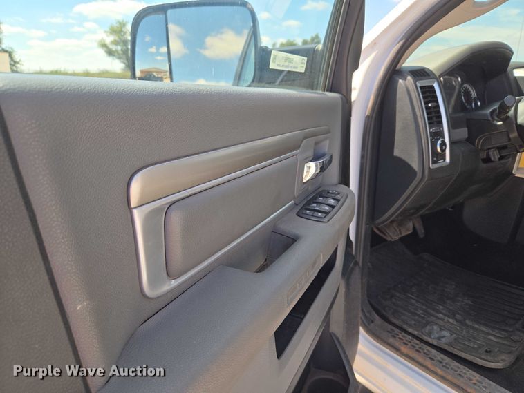 image for item EU3765 2015 Dodge Ram  1500 Crew Cab pickup truck