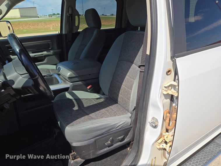 image for item EU3765 2015 Dodge Ram  1500 Crew Cab pickup truck