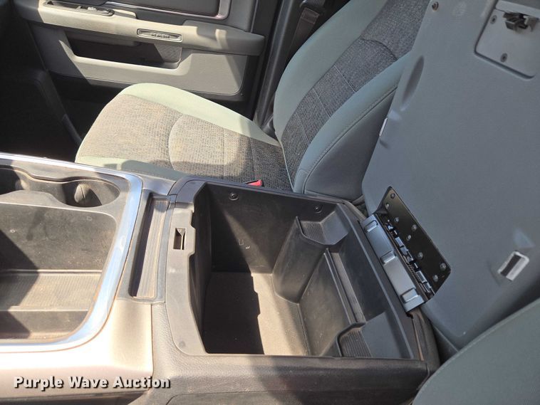 image for item EU3765 2015 Dodge Ram  1500 Crew Cab pickup truck