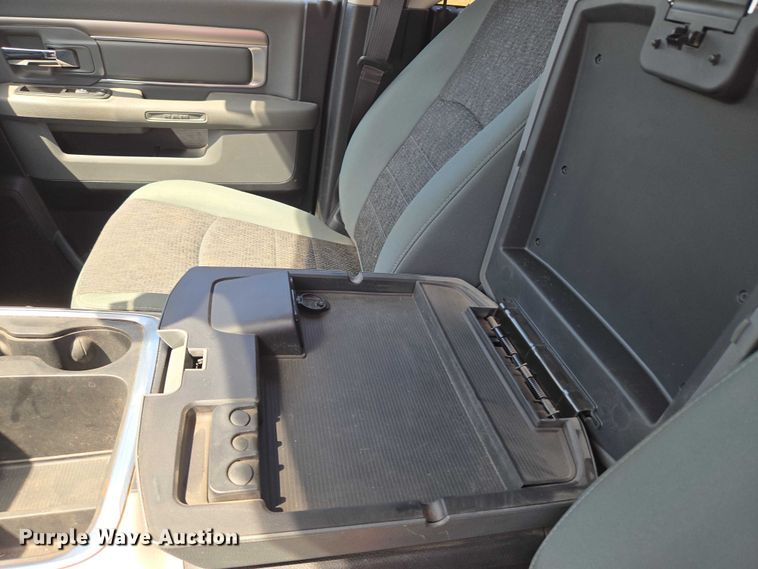 image for item EU3765 2015 Dodge Ram  1500 Crew Cab pickup truck