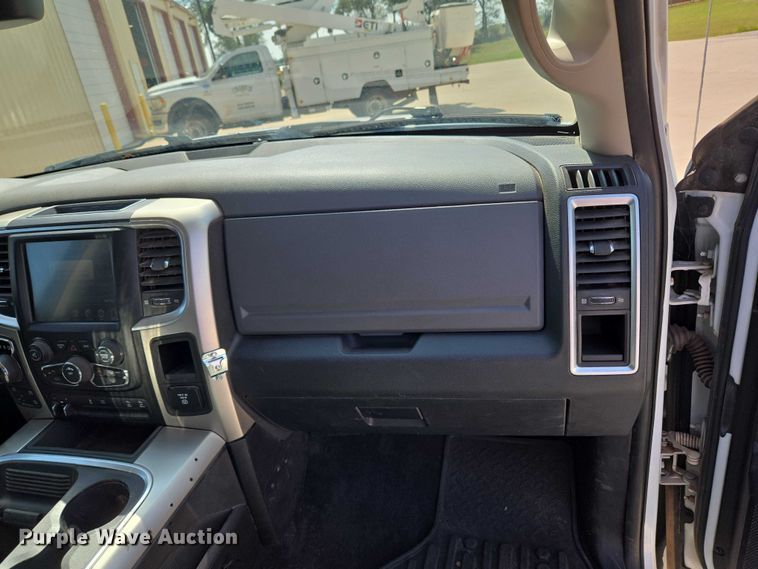 image for item EU3765 2015 Dodge Ram  1500 Crew Cab pickup truck