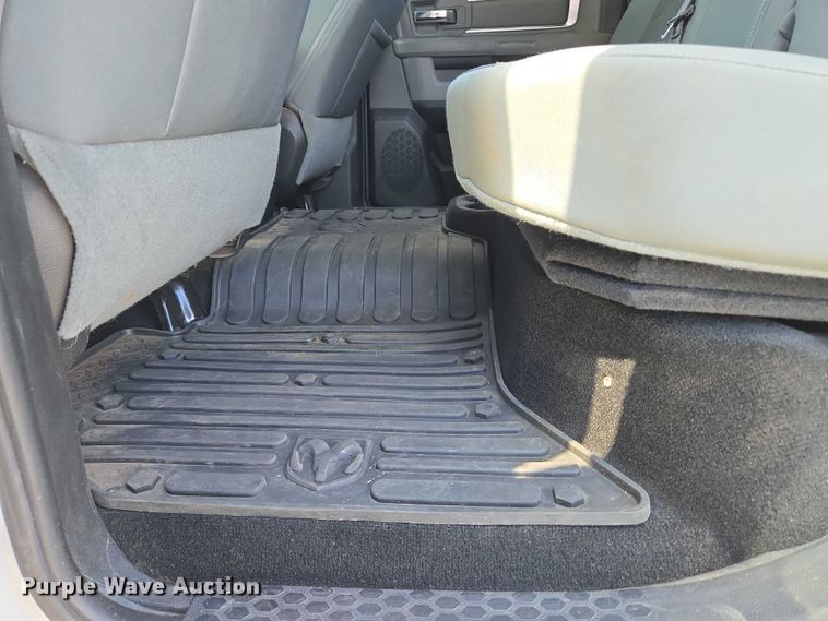 image for item EU3765 2015 Dodge Ram  1500 Crew Cab pickup truck